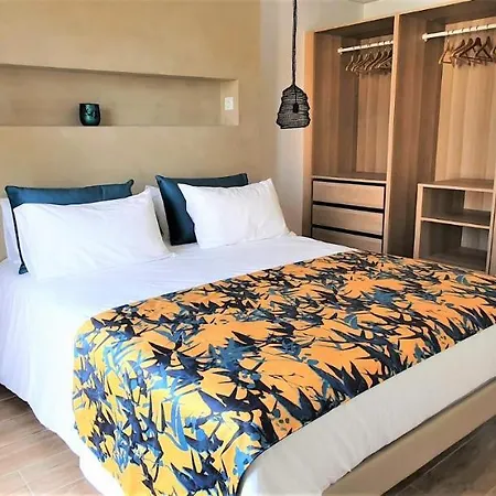 Storia D'estate LʼÎle-Rousse