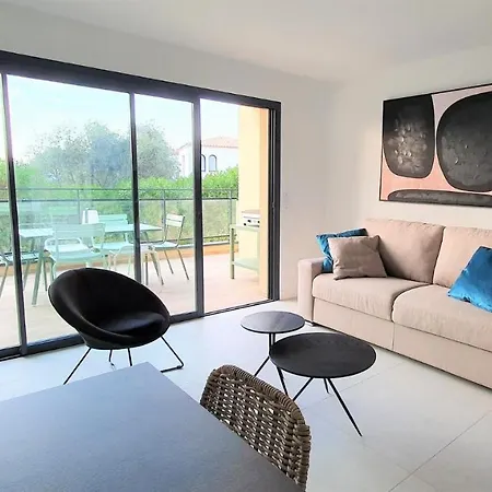 Storia D'estate Apart-hotel 4*