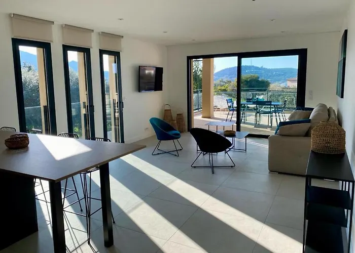 Aparthotel Storia D'estate 4*