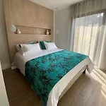 Storia D'estate LʼÎle-Rousse