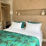 Storia D'estate LʼÎle-Rousse