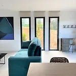 Storia D'estate LʼÎle-Rousse
