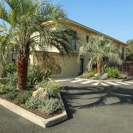 Storia D'estate 4* LʼÎle-Rousse