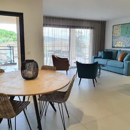 Storia D'estate Lejlighedshotel 4*