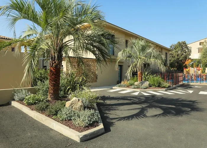 Résidence Storia D'estate 4* LʼÎle-Rousse