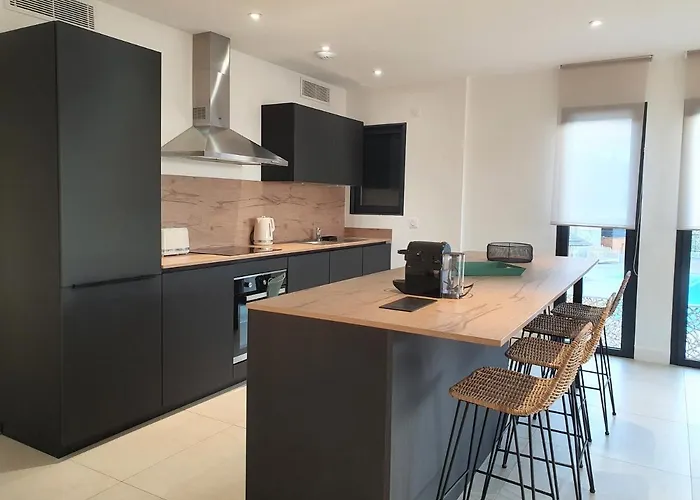 Aparthotel Résidence Storia D'estate LʼÎle-Rousse